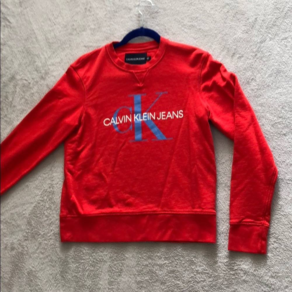 Men’s pullover sweater